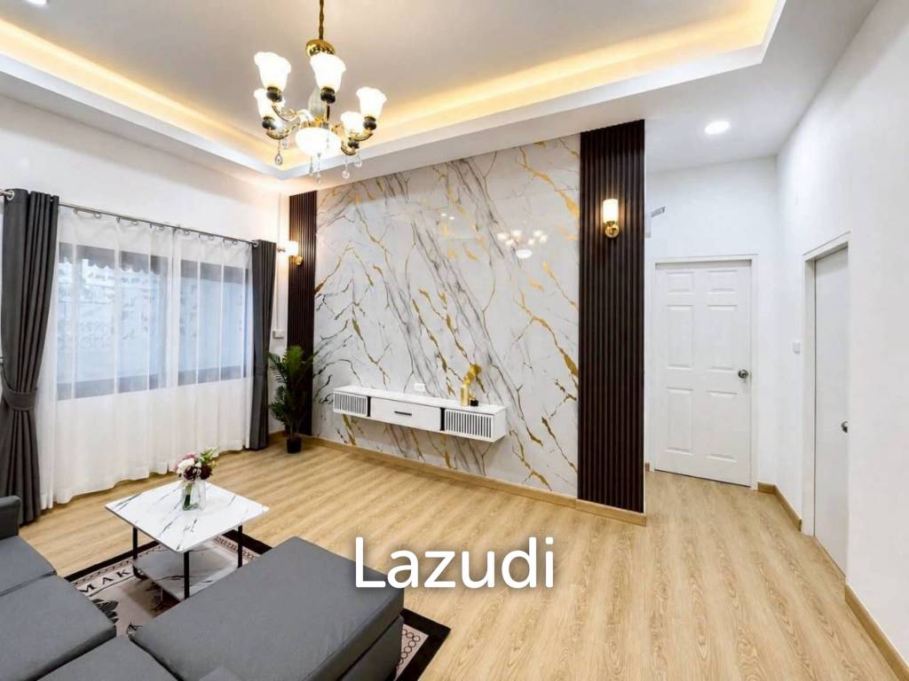 Newly Renovated Townhouse for Rent at Chatkaew 9