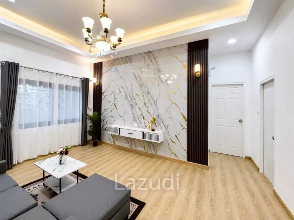 Newly Renovated Townhouse for Rent at Chatkaew 9