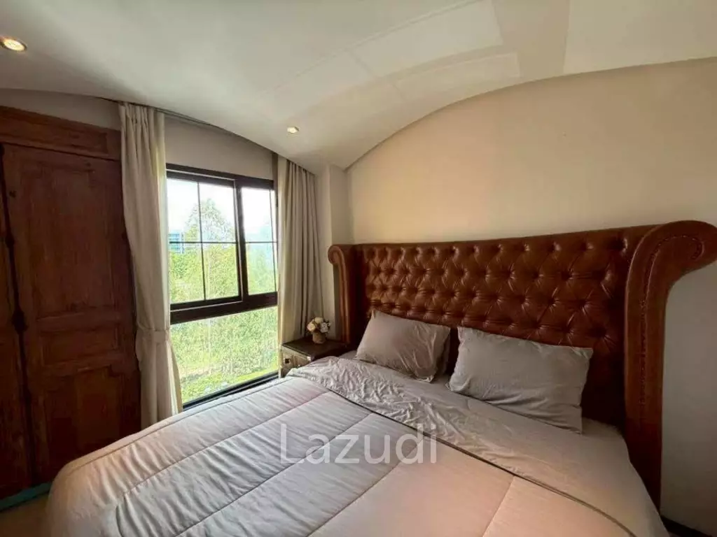 The Venetian Signature Resort Pattaya Condominium