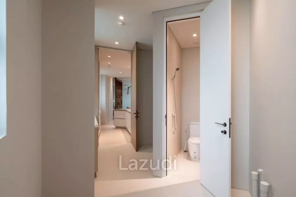 160 sqm riverfront 2-bedroom condo Banyan Tree Residences Khlong San Bangkok