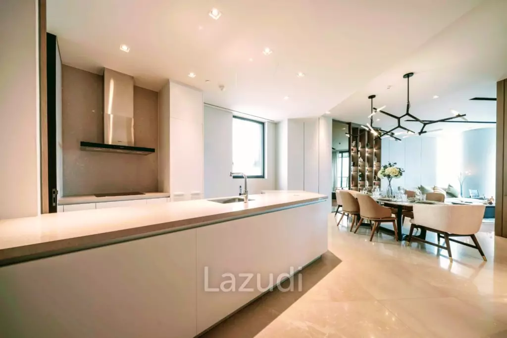 160 sqm riverfront 2-bedroom condo Banyan Tree Residences Khlong San Bangkok