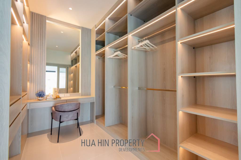 292 sqm pool villa in Aria 3 Hua Hin, Thap Tai