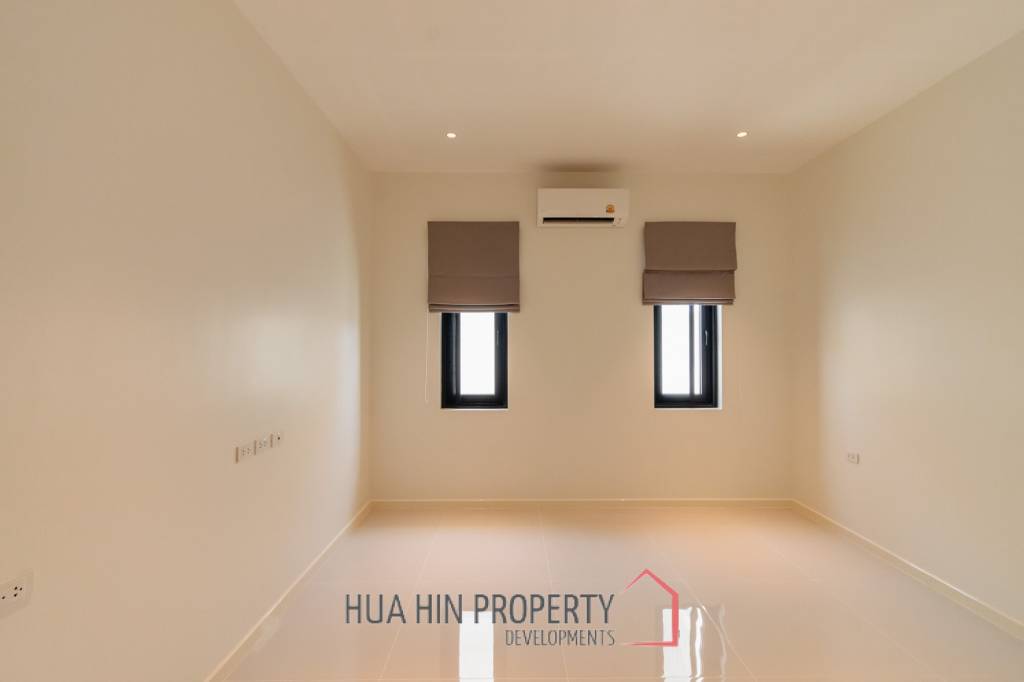 292 sqm pool villa in Aria 3 Hua Hin, Thap Tai