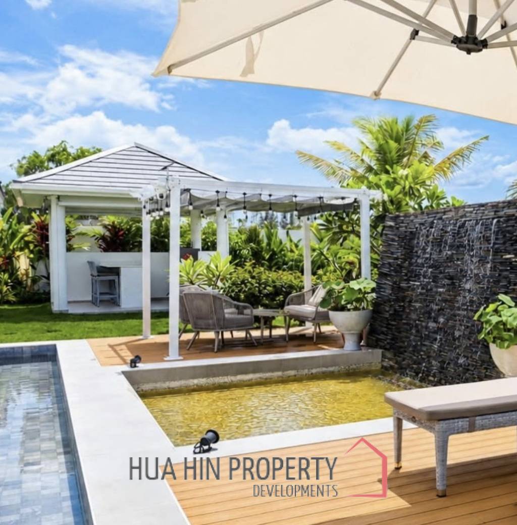 PALM AVENUE  : 3 bed luxury pool villa