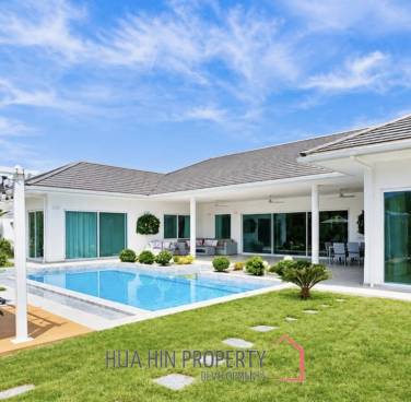 PALM AVENUE  : 3 bed luxury pool villa