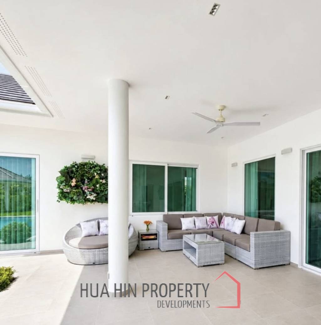PALM AVENUE  : 3 bed luxury pool villa