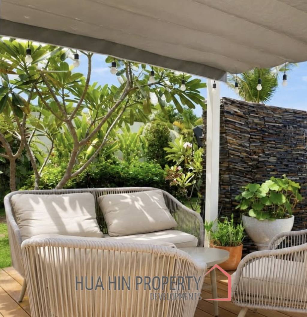 PALM AVENUE  : 3 bed luxury pool villa