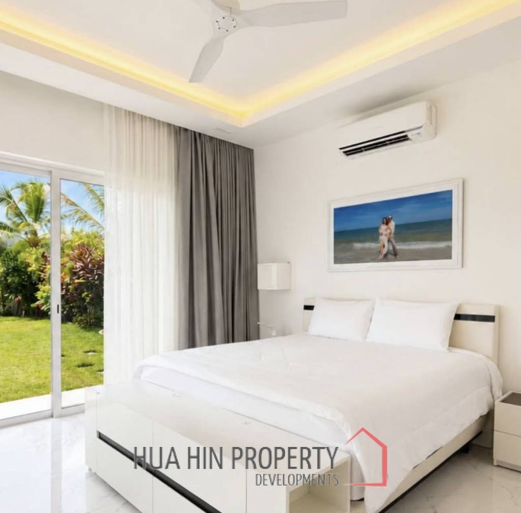 PALM AVENUE  : 3 bed luxury pool villa