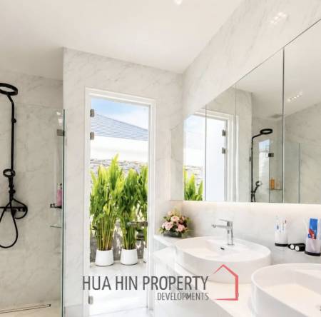 PALM AVENUE  : 3 bed luxury pool villa
