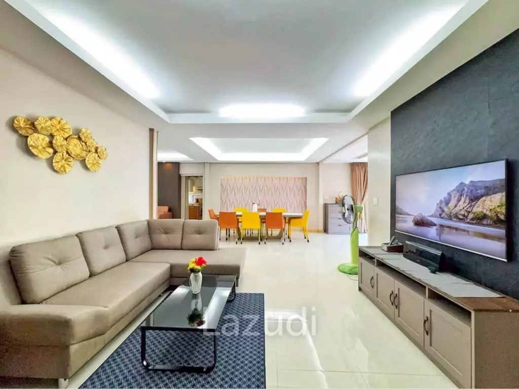 บ้านเดี่ยวขนาดใหญ่ให้เช่าในคอนโดเทลจอมเทียน