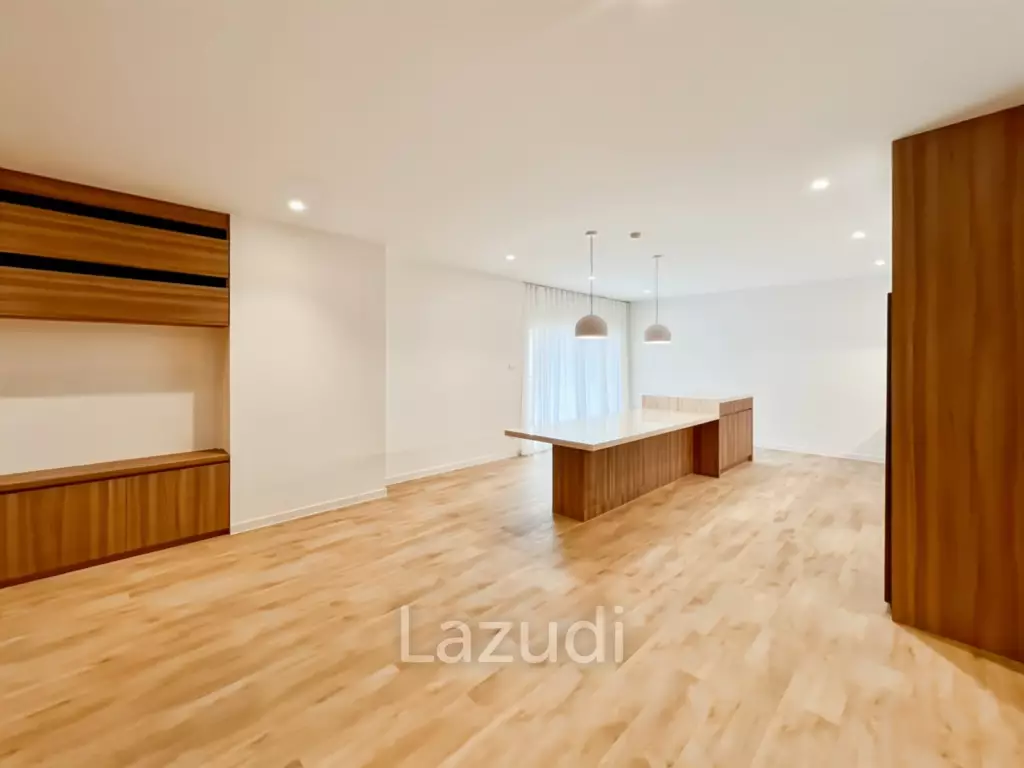 Unbeatable Value: Massive 134 sqm Condo in Central Hua Hin
