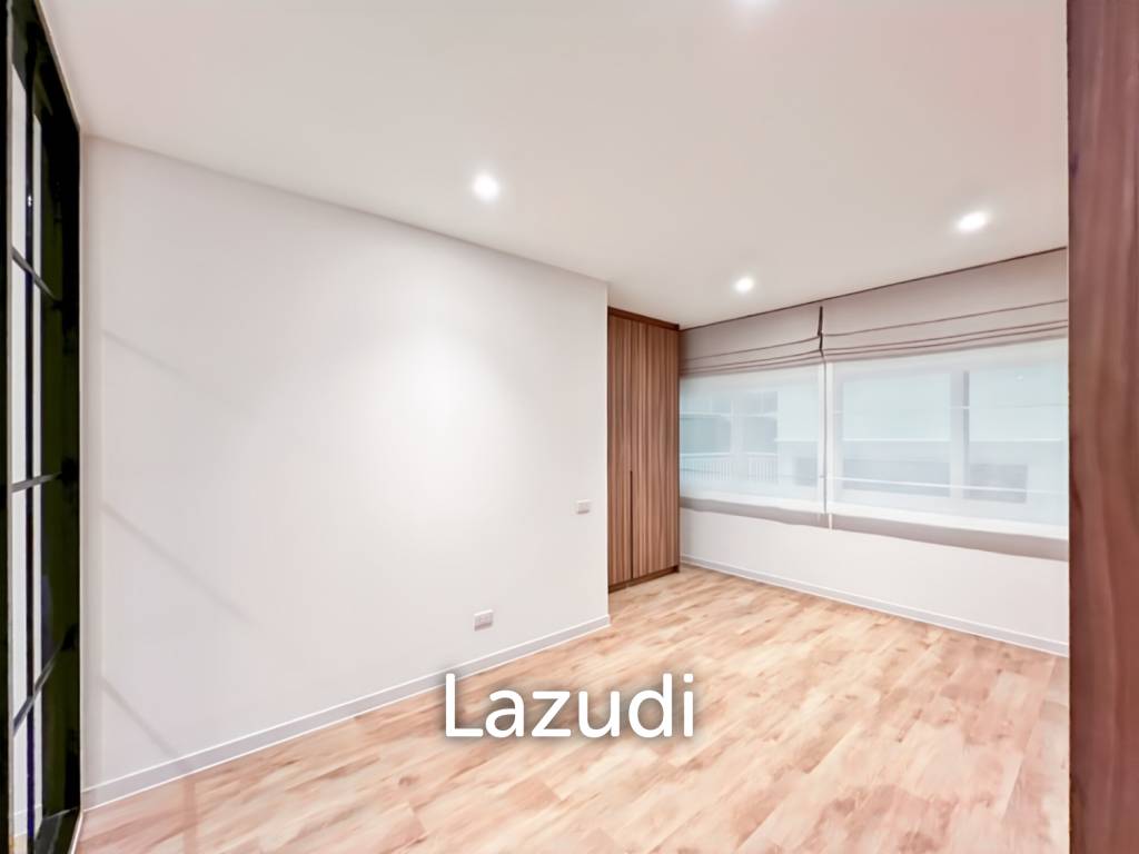 Unbeatable Value: Massive 134 sqm Condo in Central Hua Hin