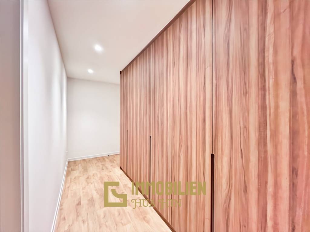 Unbeatable Value: Massive 134 sqm Condo in Central Hua Hin