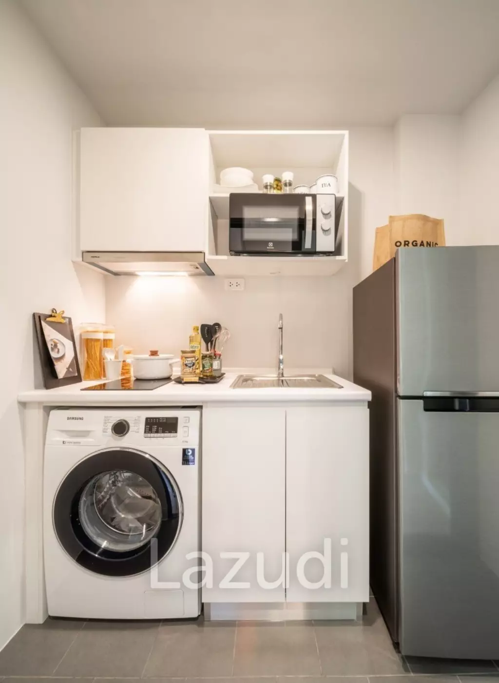Modern 34.75 sqm 1 Bedroom Condo on 8th Floor at Blue Sukhumvit 89 Bang Chak Bangkok