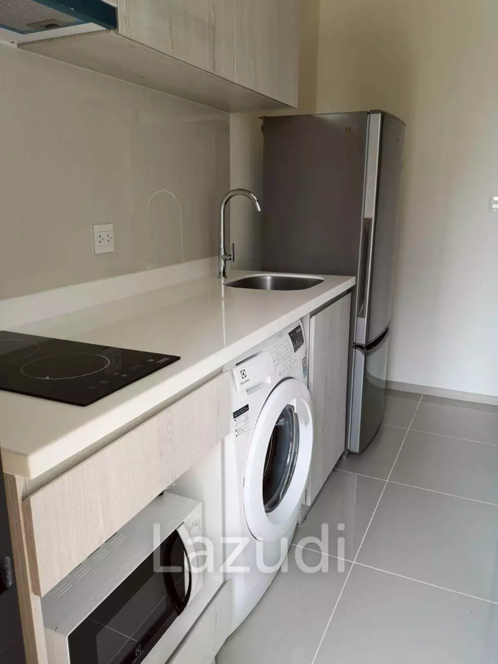 31st Floor 29 sqm 1 Bedroom Condo at Life Asoke Bang Kapi Bangkok