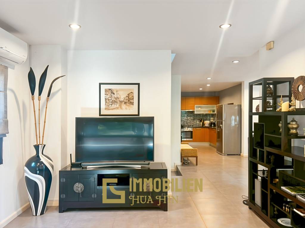 The Heights 2: 4-BR Villa with Pool and Garden