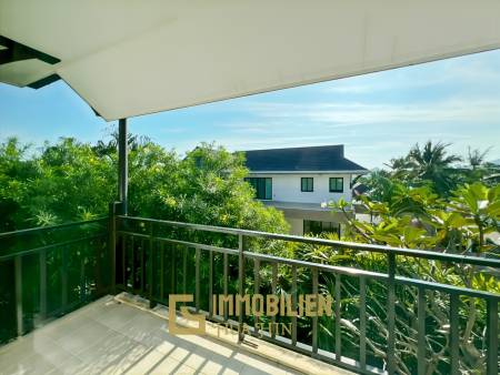 The Heights 2: 4-BR Villa with Pool and Garden