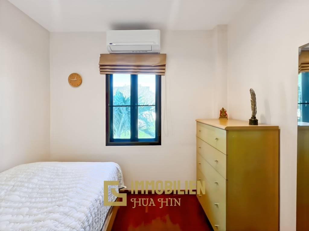 The Heights 2: 4-BR Villa with Pool and Garden