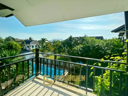 The Heights 2: 4-BR Villa with Pool and Garden
