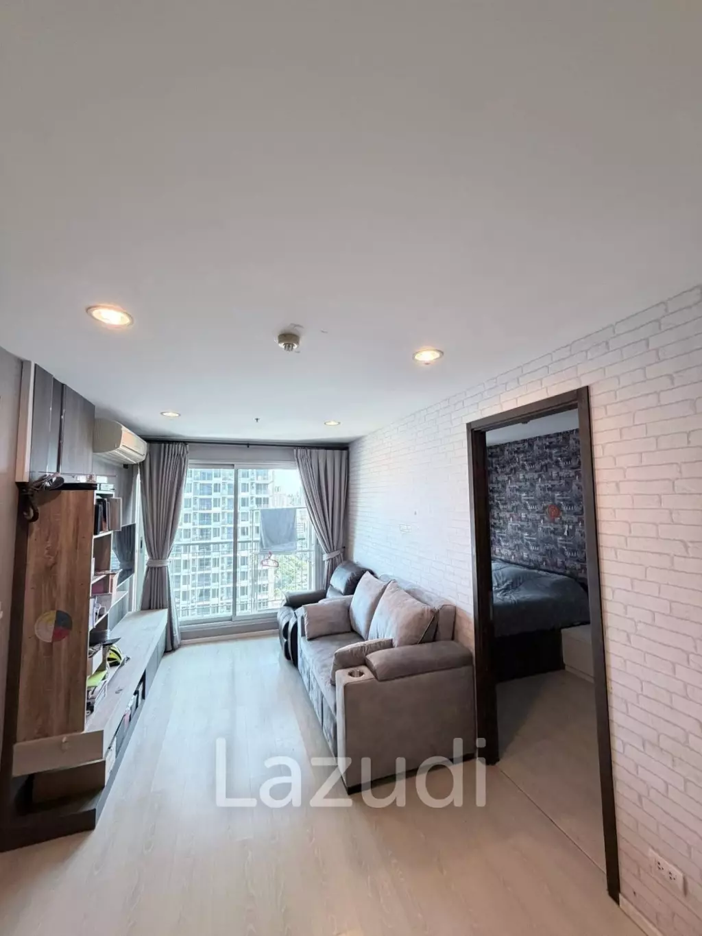 55 sqm 2 Bedroom Condo on 17th Floor at Rhythm Sathorn - Narathiwas Bangkok