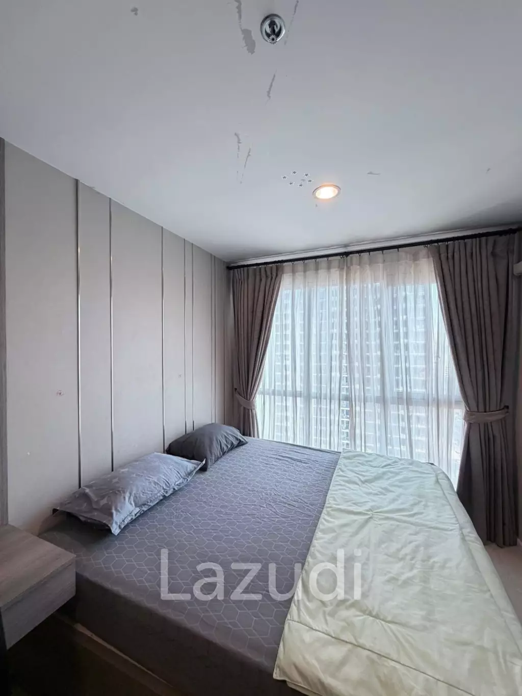 55 sqm 2 Bedroom Condo on 17th Floor at Rhythm Sathorn - Narathiwas Bangkok