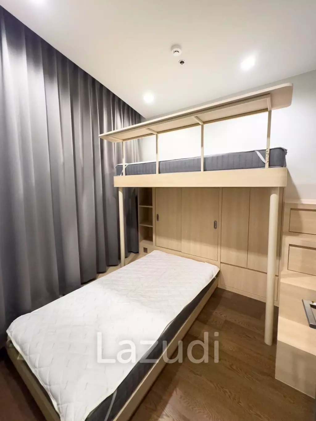 37F 47 sqm 2 Bedroom Condo at Ideo Q Victory Ratchathewi Bangkok