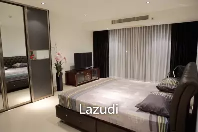 คอนโด 2 ห้องนอนสุดหรูสไตล์โอเอซิสเขตร้อนที่เดอะพาร์คจอมเทียน