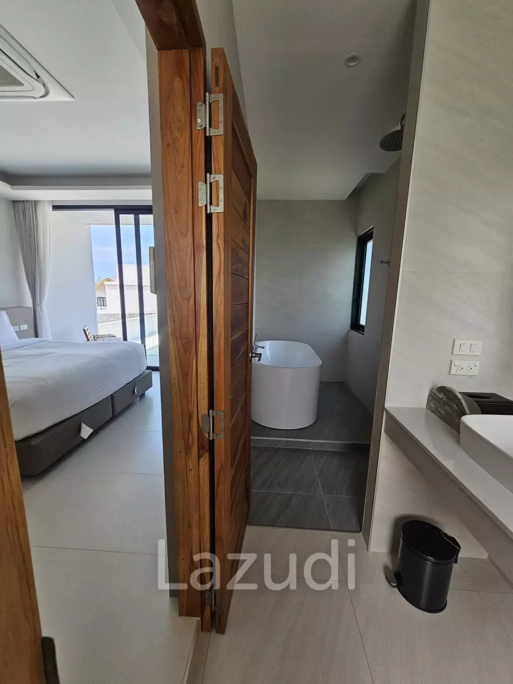 Brand New 3-Bedroom Modern Villa with Partial Sea Views in Plai Laem