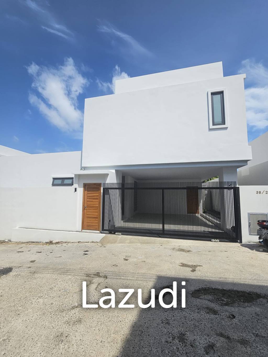 Brand New 3-Bedroom Modern Villa with Partial Sea Views in Plai Laem