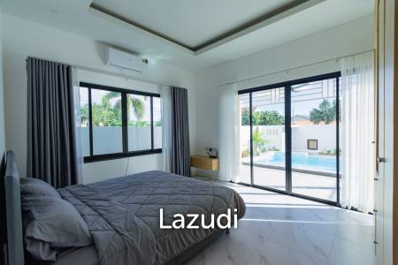 293 sqm modern pool villa in Cha-Am Blue Sky project