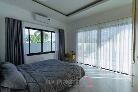 293 sqm modern pool villa in Cha-Am Blue Sky project