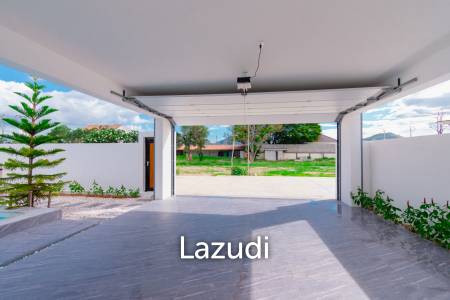 293 sqm modern pool villa in Cha-Am Blue Sky project