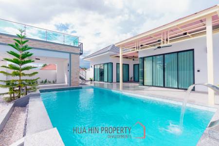 293 sqm modern pool villa in Cha-Am Blue Sky project