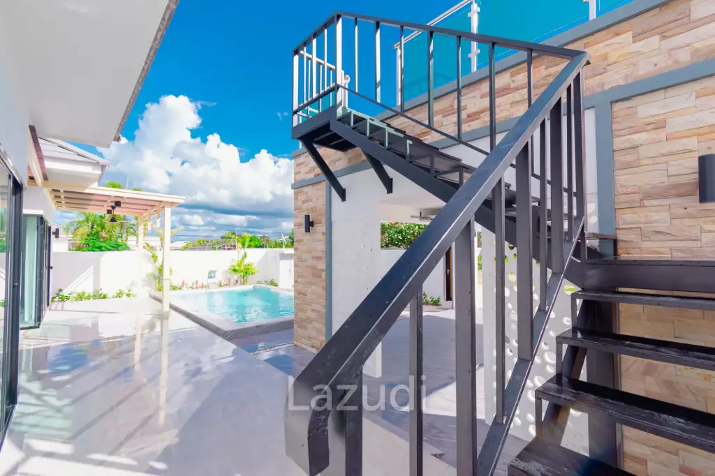 293 sqm modern pool villa in Cha-Am Blue Sky project
