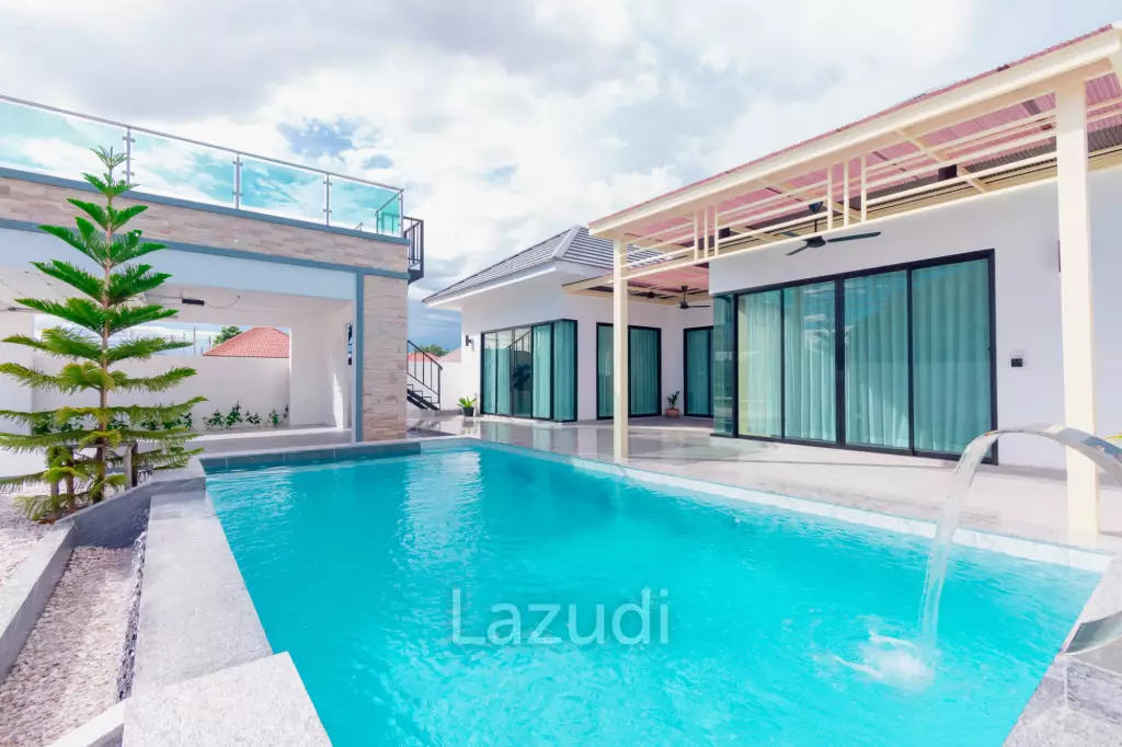 293 sqm modern pool villa in Cha-Am Blue Sky project
