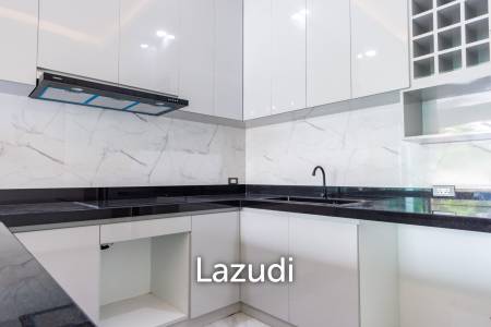 225 sqm Modern Pool Villa with Rooftop Terrace in Hua Hin City