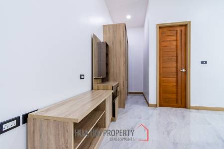 225 sqm Modern Pool Villa with Rooftop Terrace in Hua Hin City