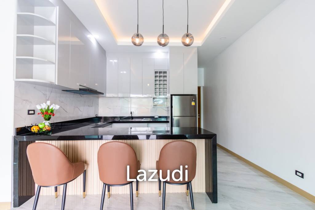 225 sqm Modern Pool Villa with Rooftop Terrace in Hua Hin City