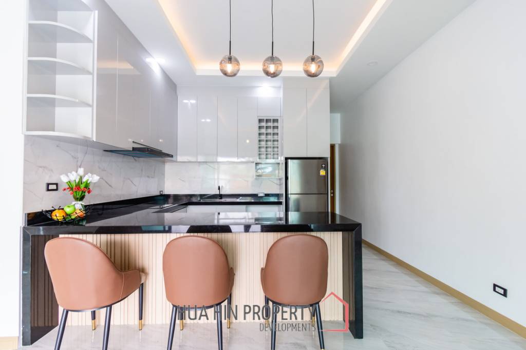 225 sqm Modern Pool Villa with Rooftop Terrace in Hua Hin City