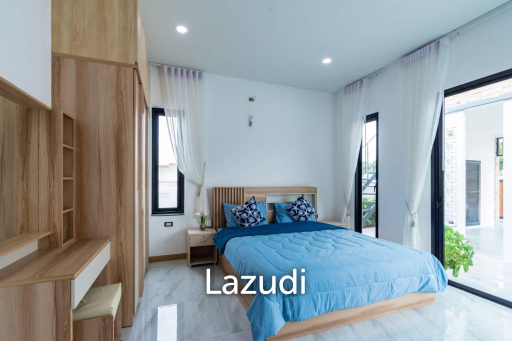 225 sqm Modern Pool Villa with Rooftop Terrace in Hua Hin City