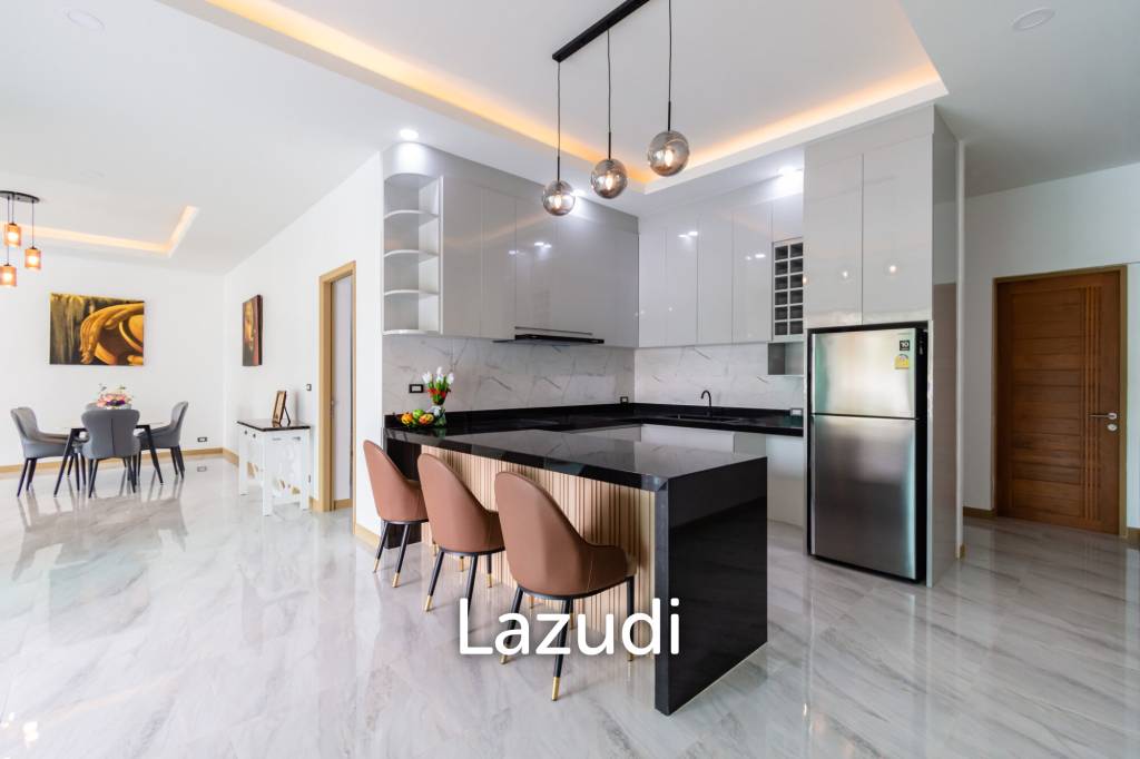225 sqm Modern Pool Villa with Rooftop Terrace in Hua Hin City