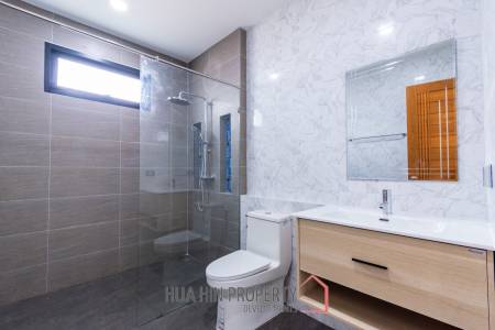 225 sqm Modern Pool Villa with Rooftop Terrace in Hua Hin City
