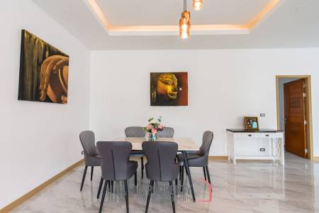 225 sqm Modern Pool Villa with Rooftop Terrace in Hua Hin City