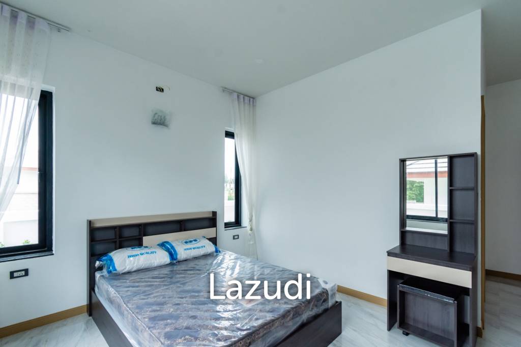 225 sqm Modern Pool Villa with Rooftop Terrace in Hua Hin City