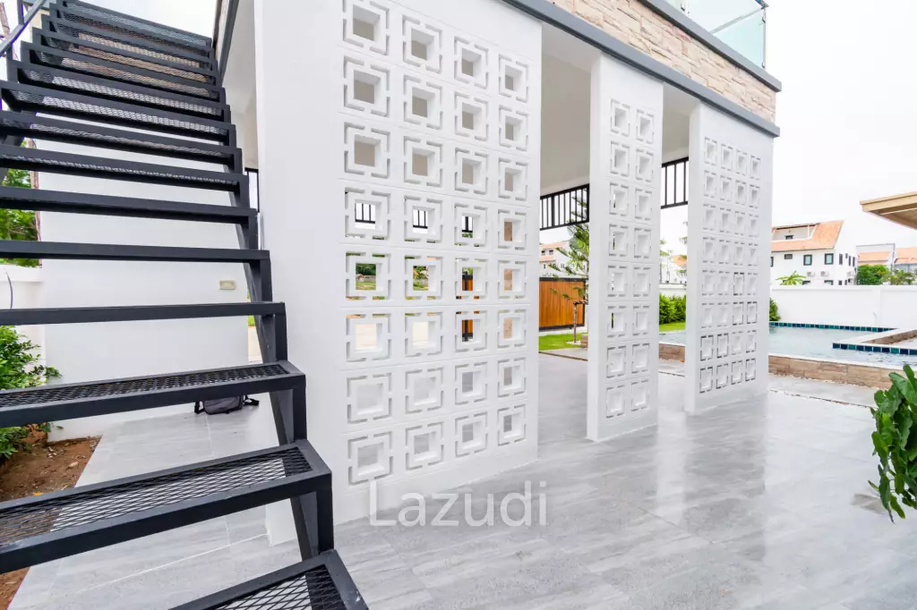 225 sqm Modern Pool Villa with Rooftop Terrace in Hua Hin City