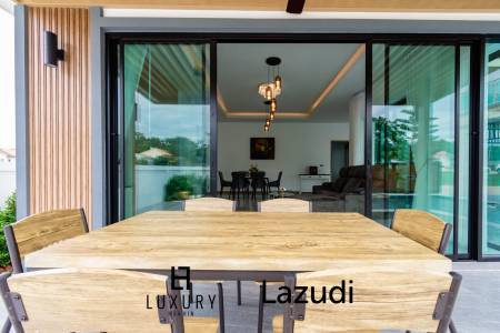 355 qm 3 Bett 3 Bad Villa Für Verkauf