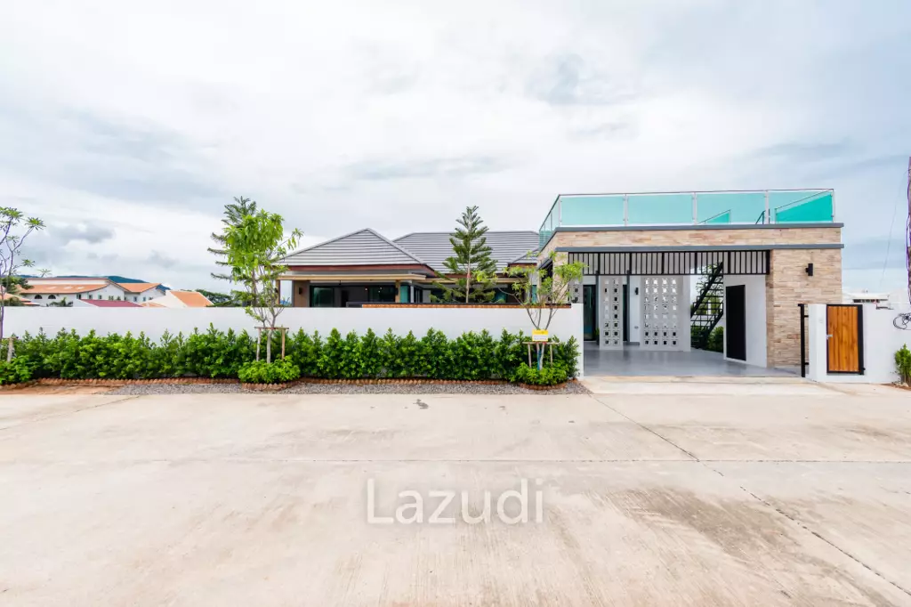 225 sqm Modern Pool Villa with Rooftop Terrace in Hua Hin City