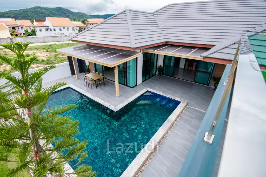 225 sqm Modern Pool Villa with Rooftop Terrace in Hua Hin City