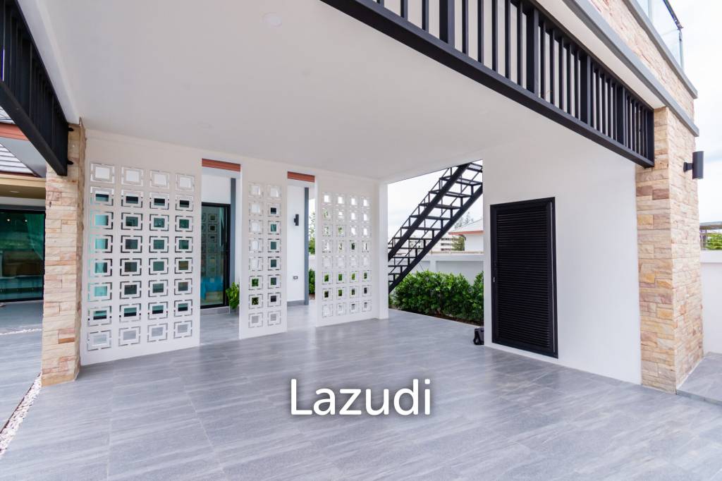 225 sqm Modern Pool Villa with Rooftop Terrace in Hua Hin City