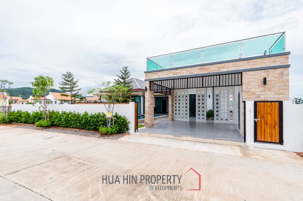 225 sqm Modern Pool Villa with Rooftop Terrace in Hua Hin City